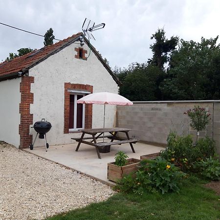 Studio à Theuville-Baigneaux Theuville  Extérieur photo