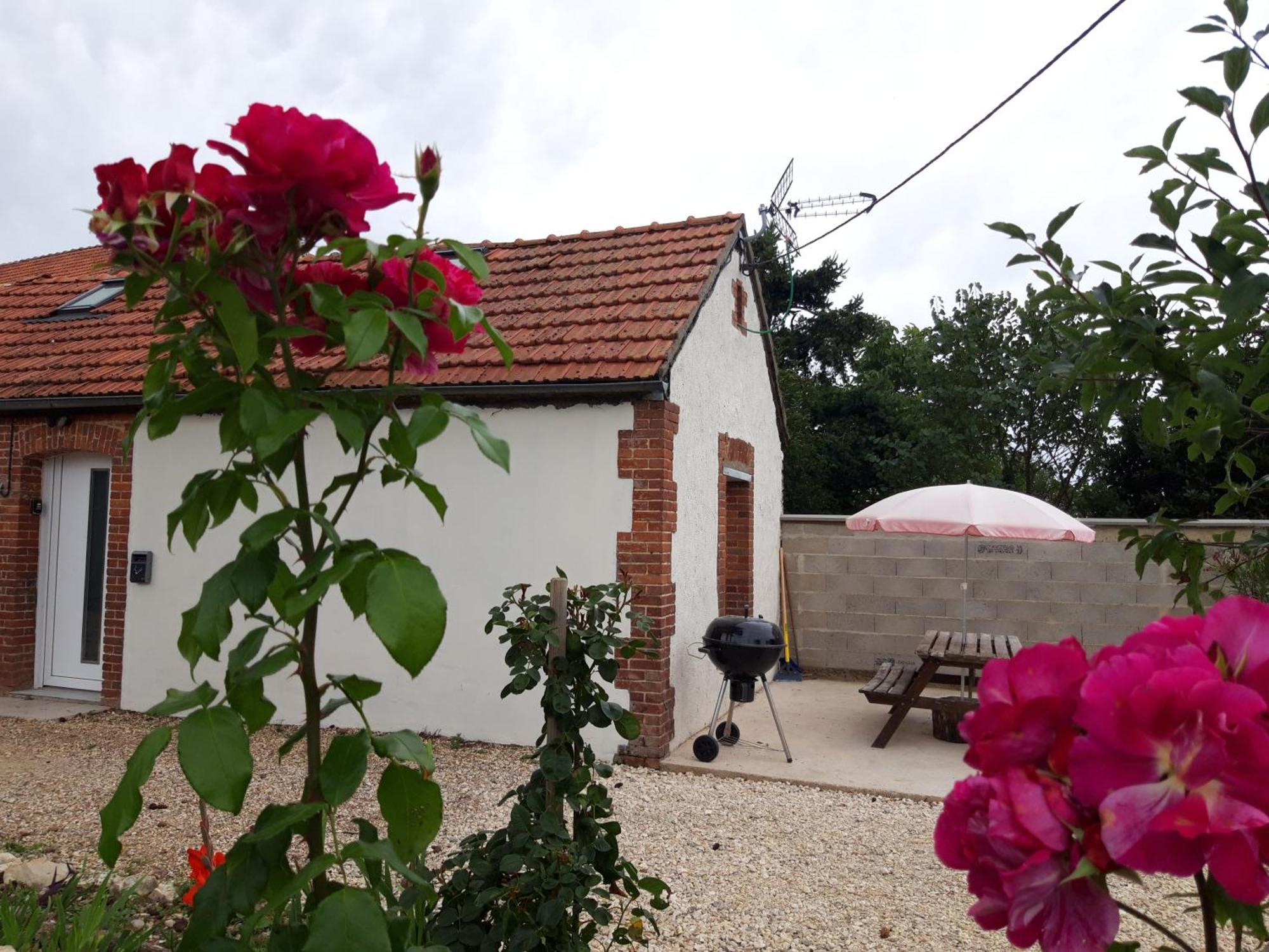 Studio à Theuville-Baigneaux Theuville  Extérieur photo